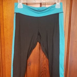 Black & blue Capri